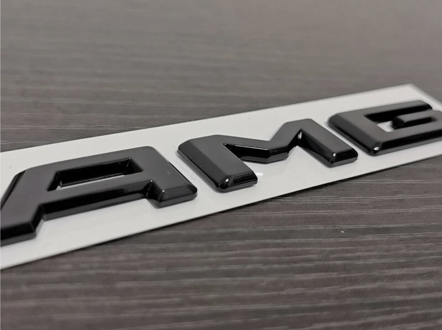 Gloss Black Red C63 AMG and Rear Star Side 6.3 AMG Emblem Badge For W204 507